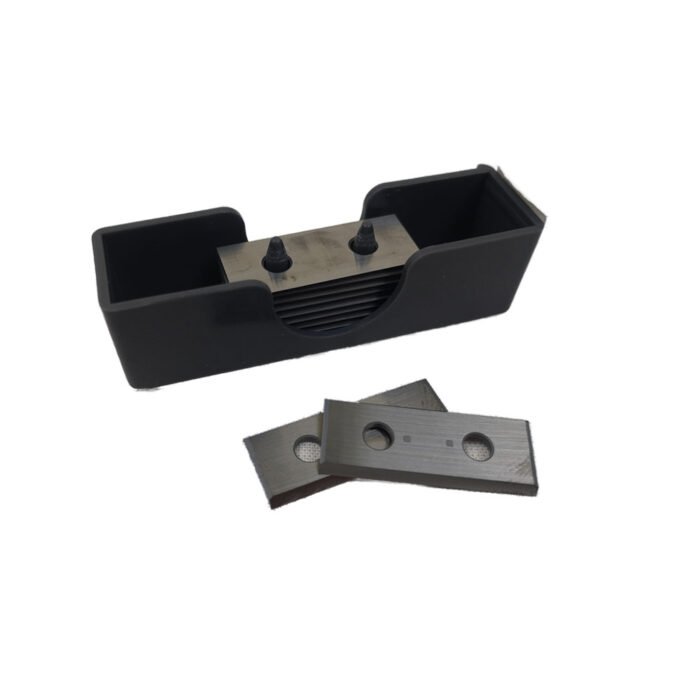 Kietlydinio peiliukas  30x12x1,5 mm 10 vnt.