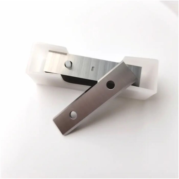 Kietlydinio peiliukas 50x12x1,5 mm 10 vnt.